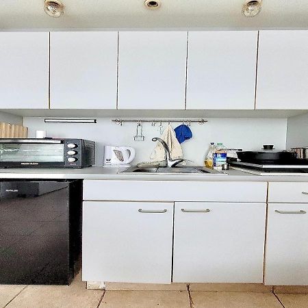 סטודיו על הים Apartment Бат Ям Екстериор снимка