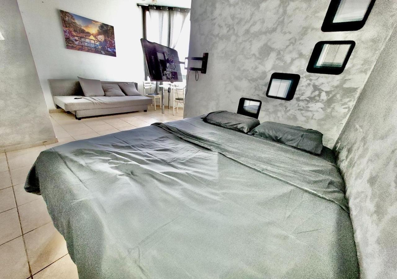 סטודיו על הים Apartment Бат Ям Екстериор снимка